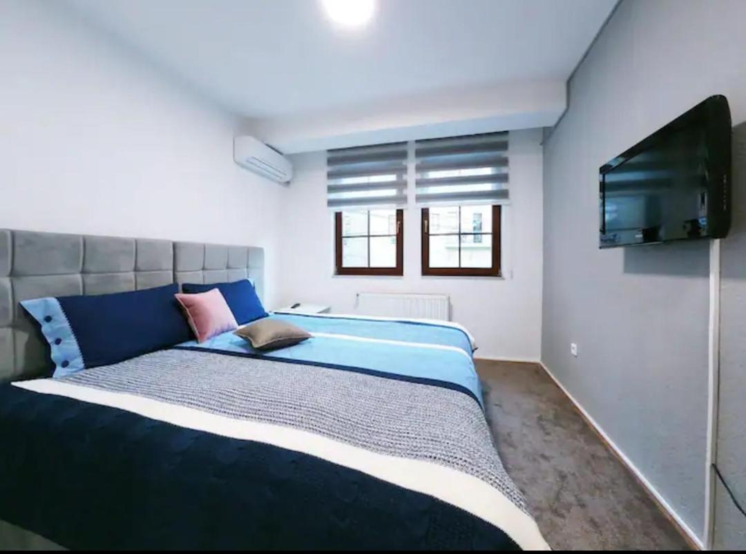 Apartments Room Marrakech Сараево Экстерьер фото