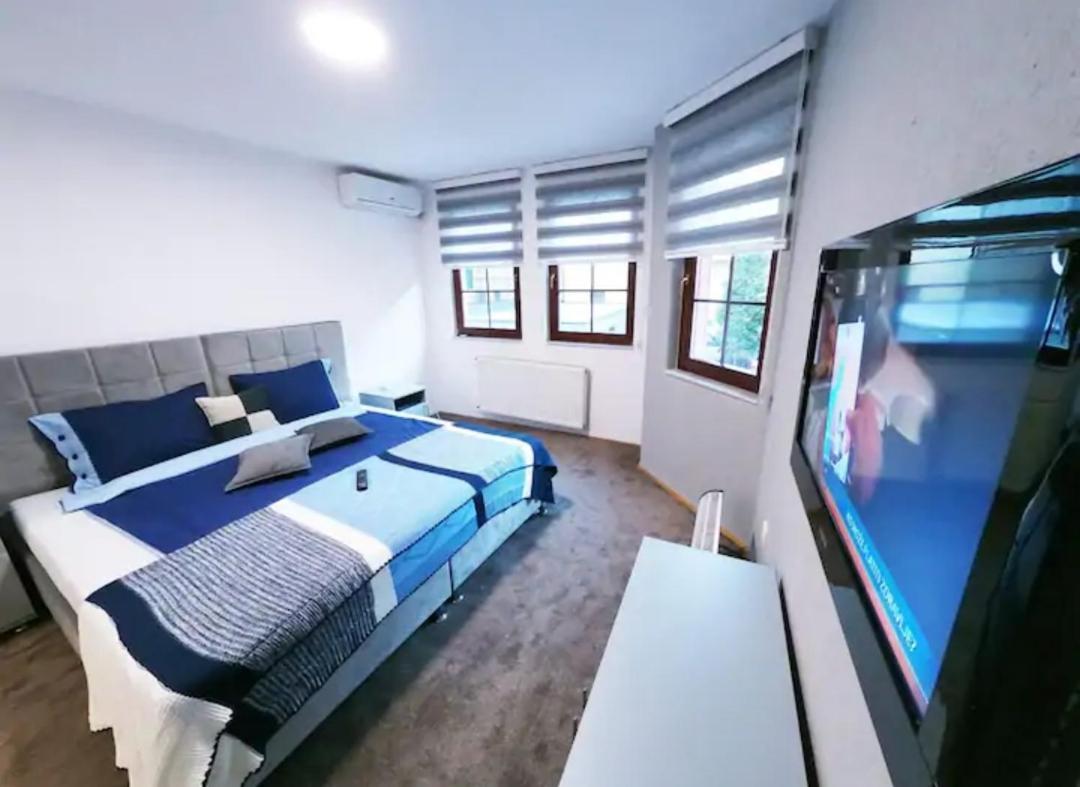 Apartments Room Marrakech Сараево Экстерьер фото
